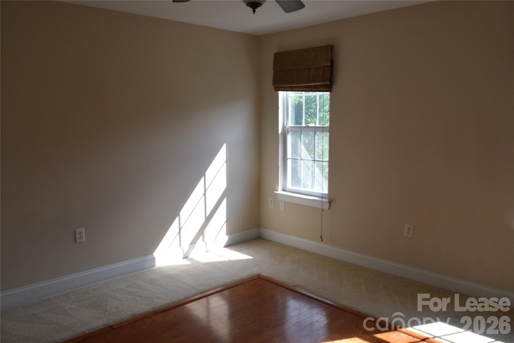 6321 Park Creek Drive - Photo 4