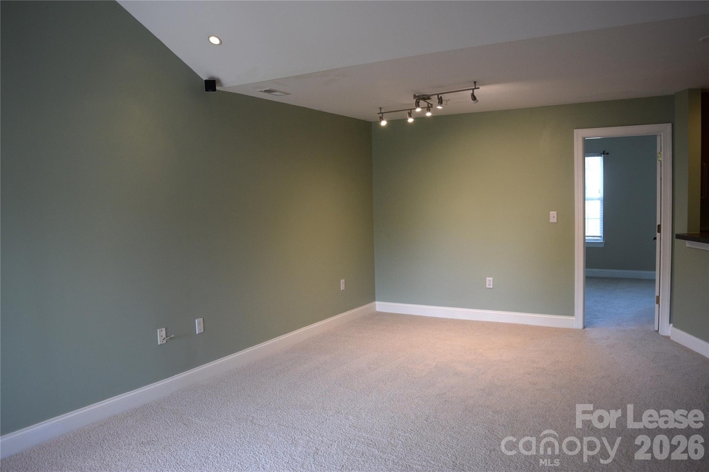 6321 Park Creek Drive - Photo 10