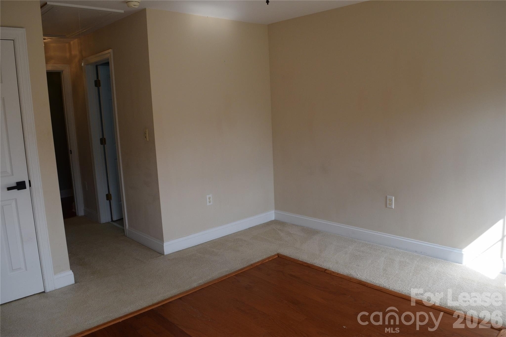6321 Park Creek Drive - Photo 5
