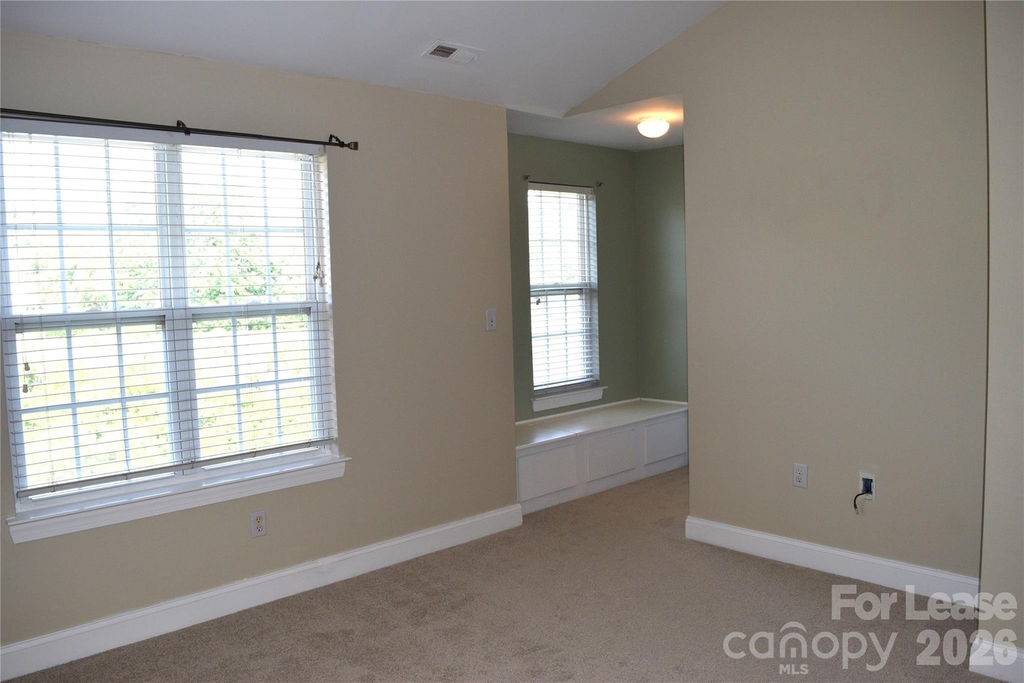 6321 Park Creek Drive - Photo 21