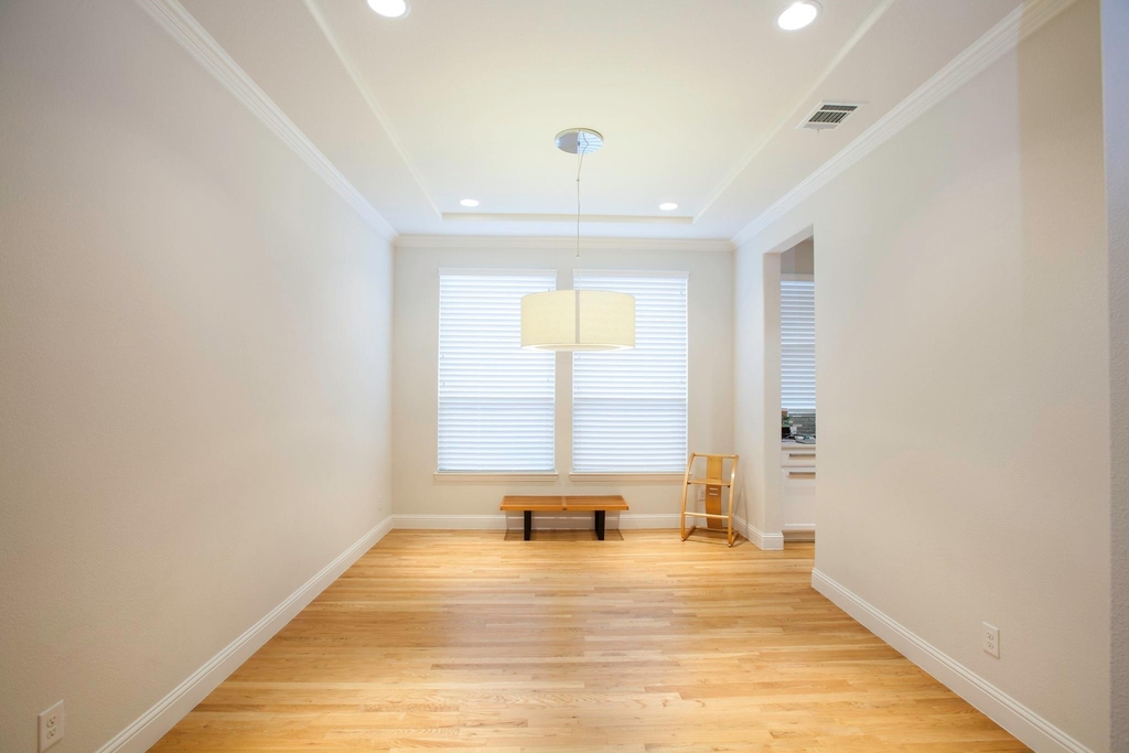 1614 Thoroughbred Lane - Photo 6
