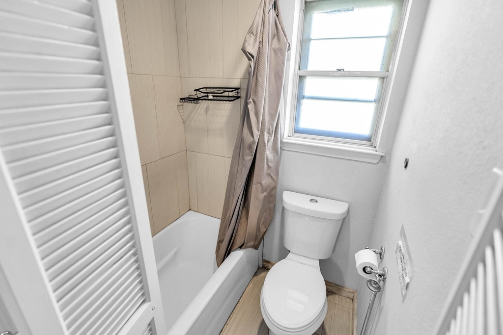1400 Moss Rose Circle - Photo 20