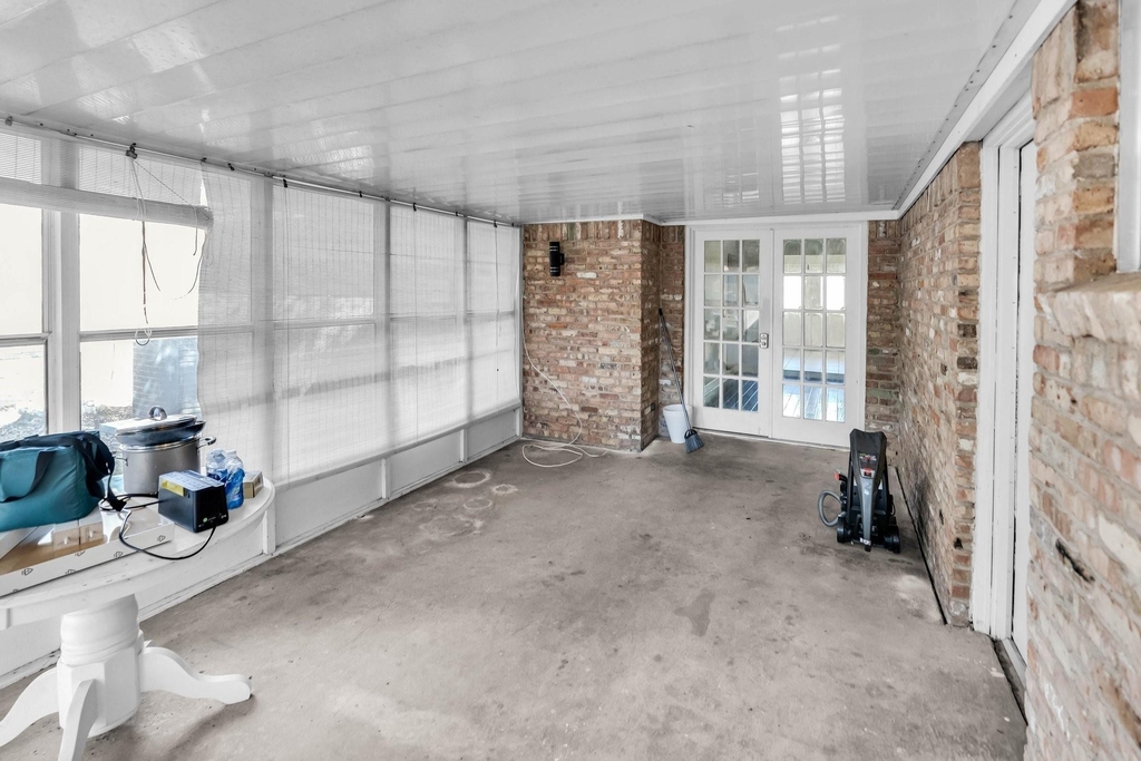 1400 Moss Rose Circle - Photo 37