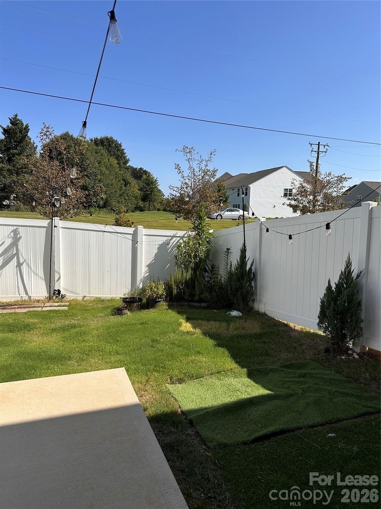 12828 Canton Side Avenue - Photo 23