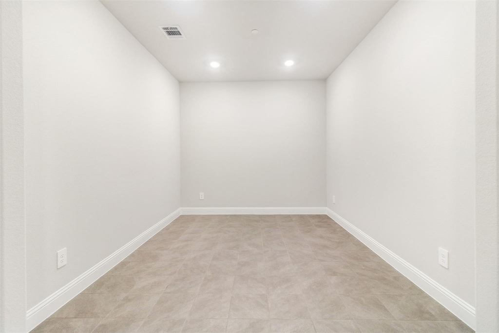 7836 Manilla Drive - Photo 25