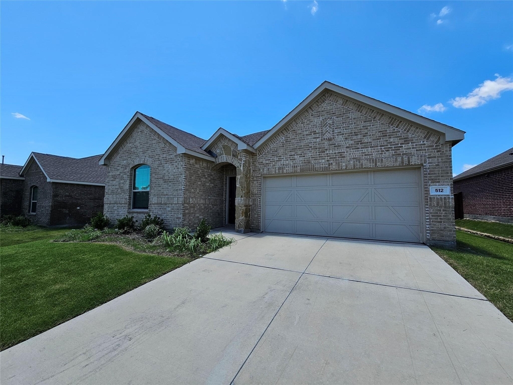 512 Chip Street - Photo 1
