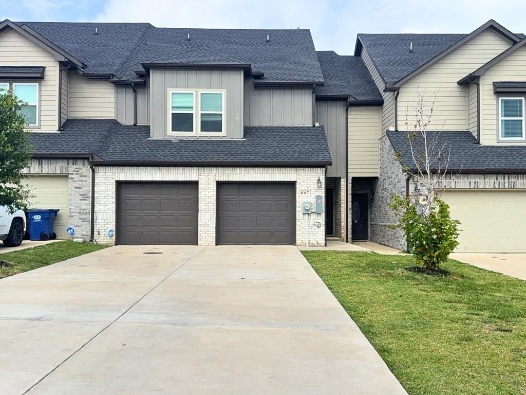 1017 Debby Court - Photo 0