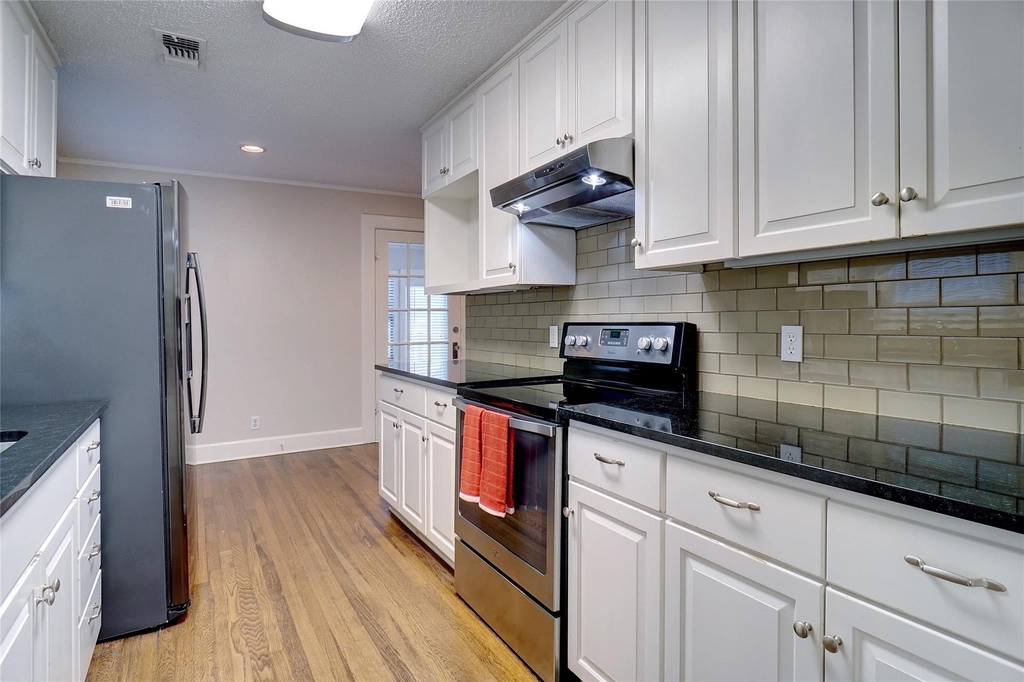 3201 Cockrell Avenue - Photo 14
