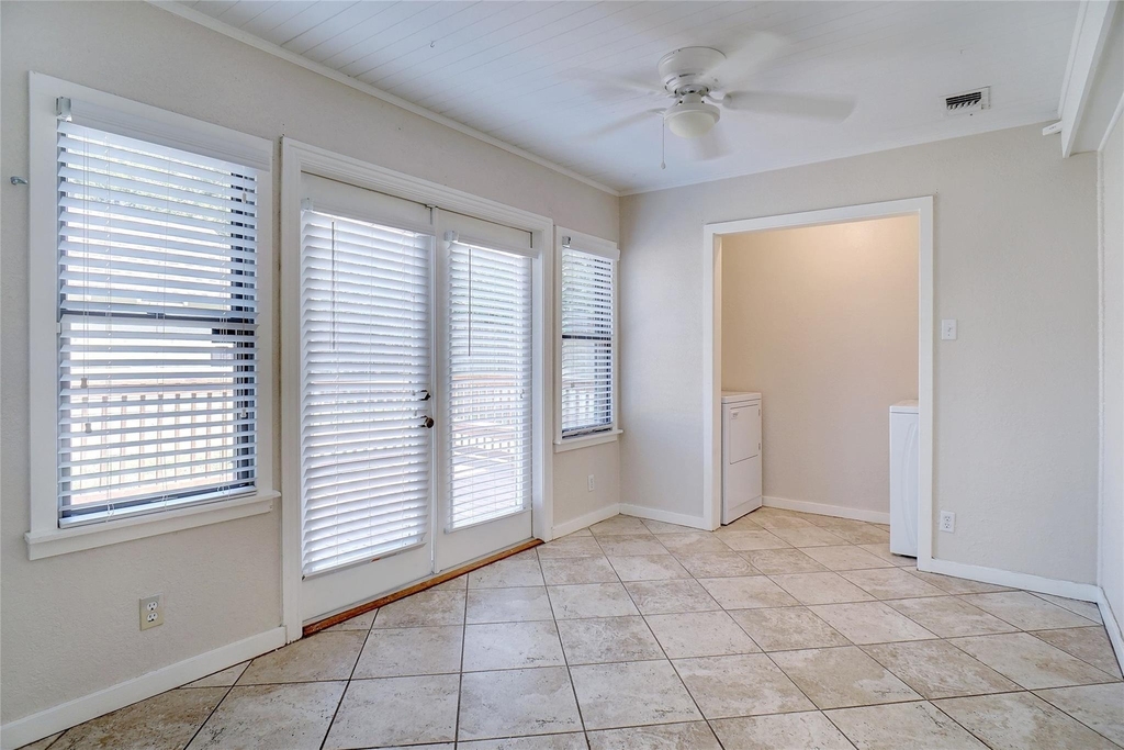 3201 Cockrell Avenue - Photo 30