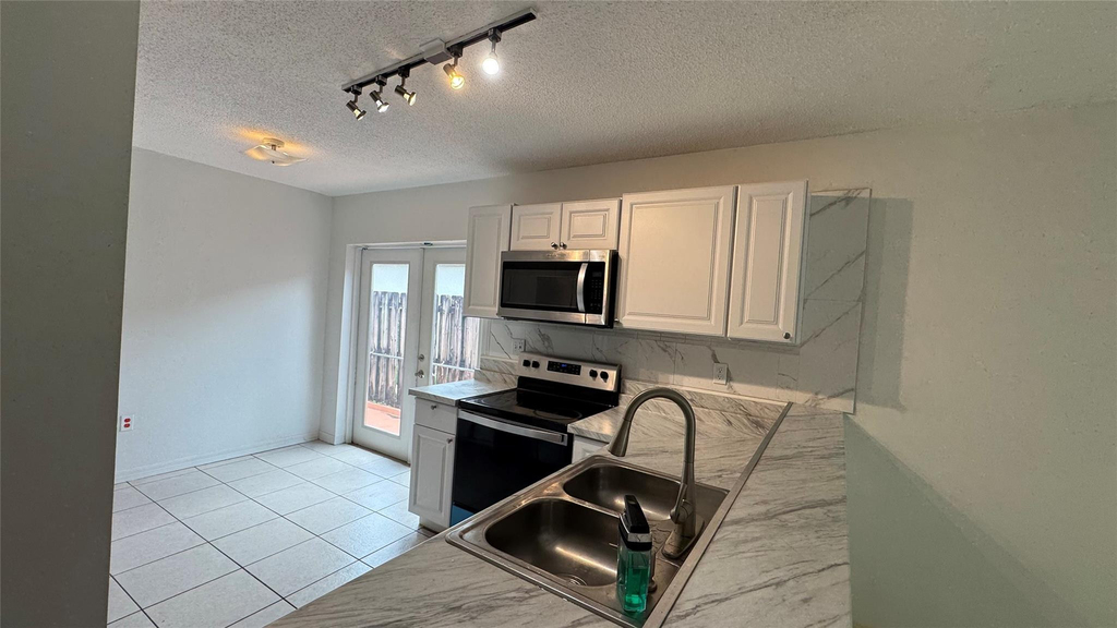 14332 Sw 163rd Street - Photo 8