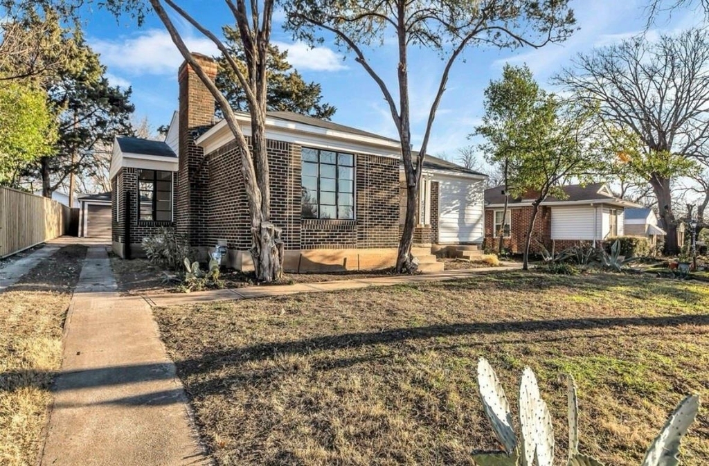 2753 El Tivoli Drive - Photo 1