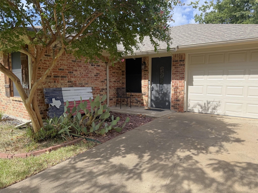 101 Kathryn Drive - Photo 2