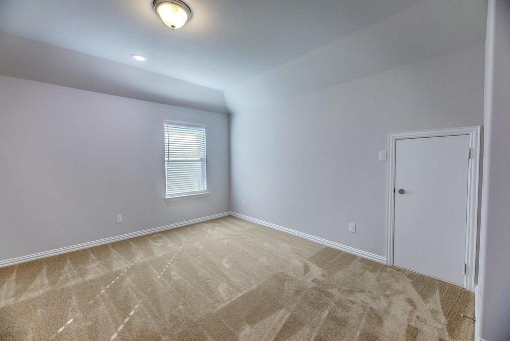 1012 Rosebay Drive - Photo 28