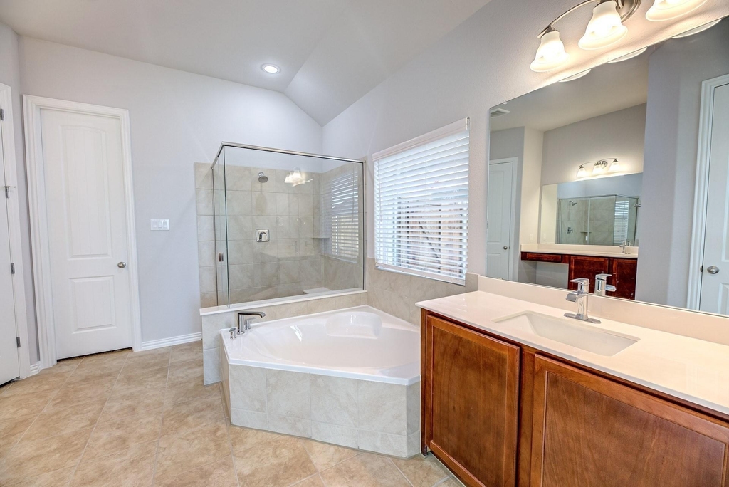 1012 Rosebay Drive - Photo 20