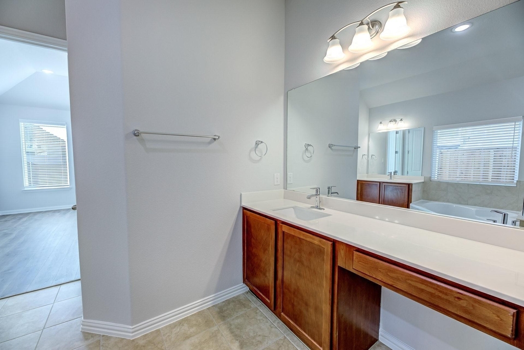 1012 Rosebay Drive - Photo 21