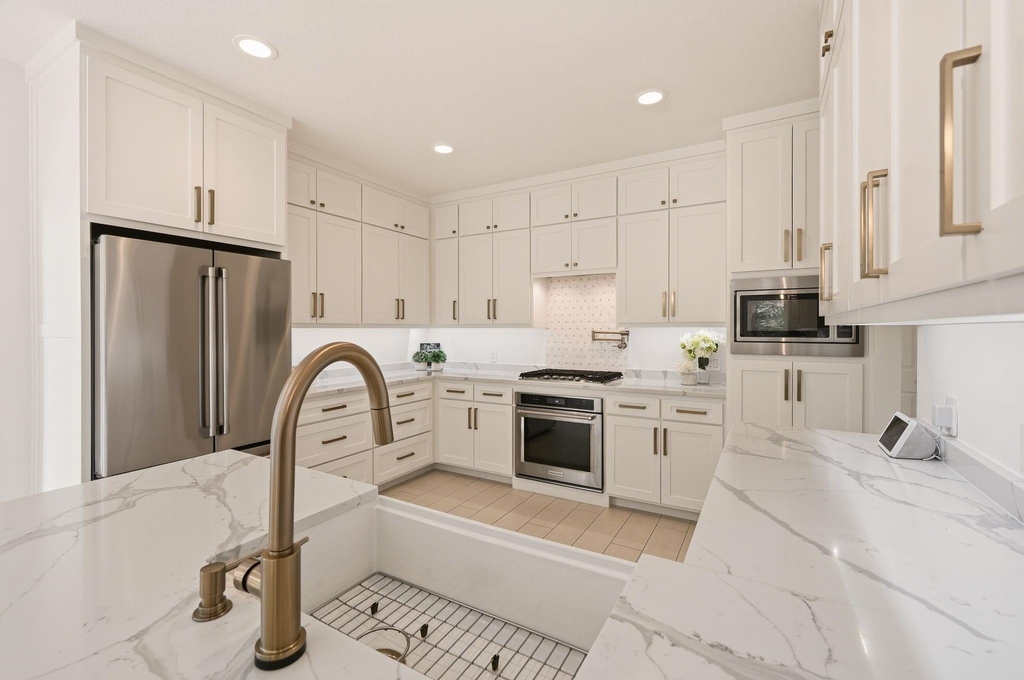 4805 Mill Creek Drive - Photo 11