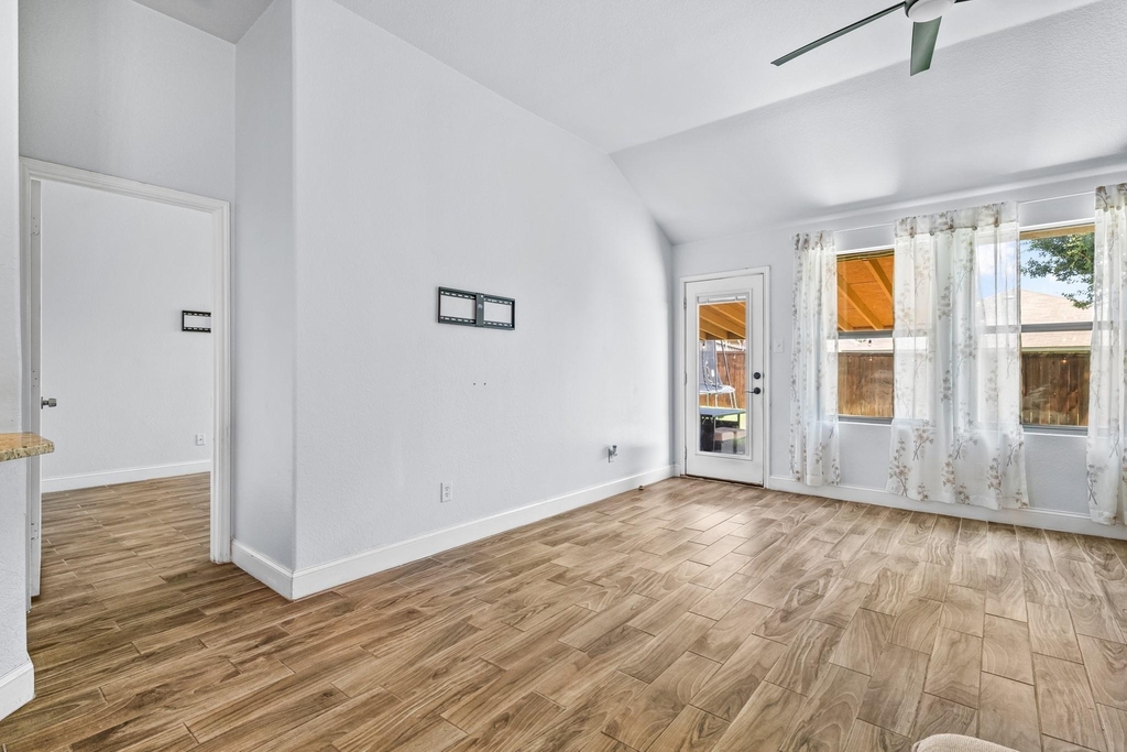 5540 Crestwood Drive - Photo 1