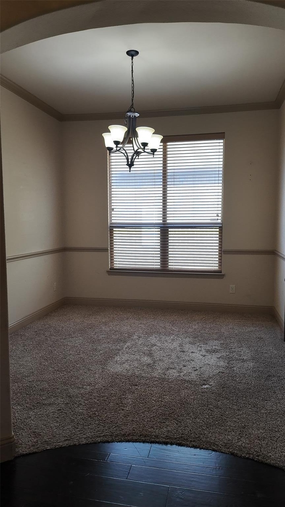 607 Deverson Drive - Photo 8