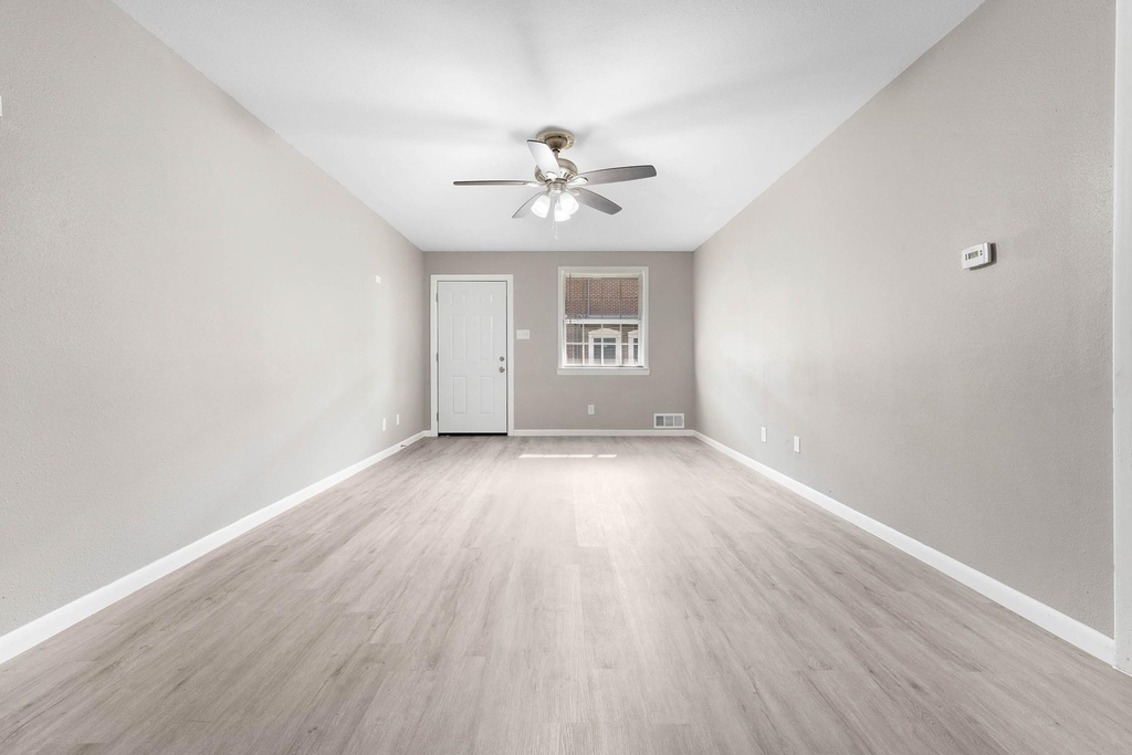 3430 Sockwell Boulevard - Photo 8