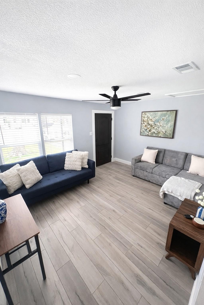 228 Harrison Lane - Photo 2