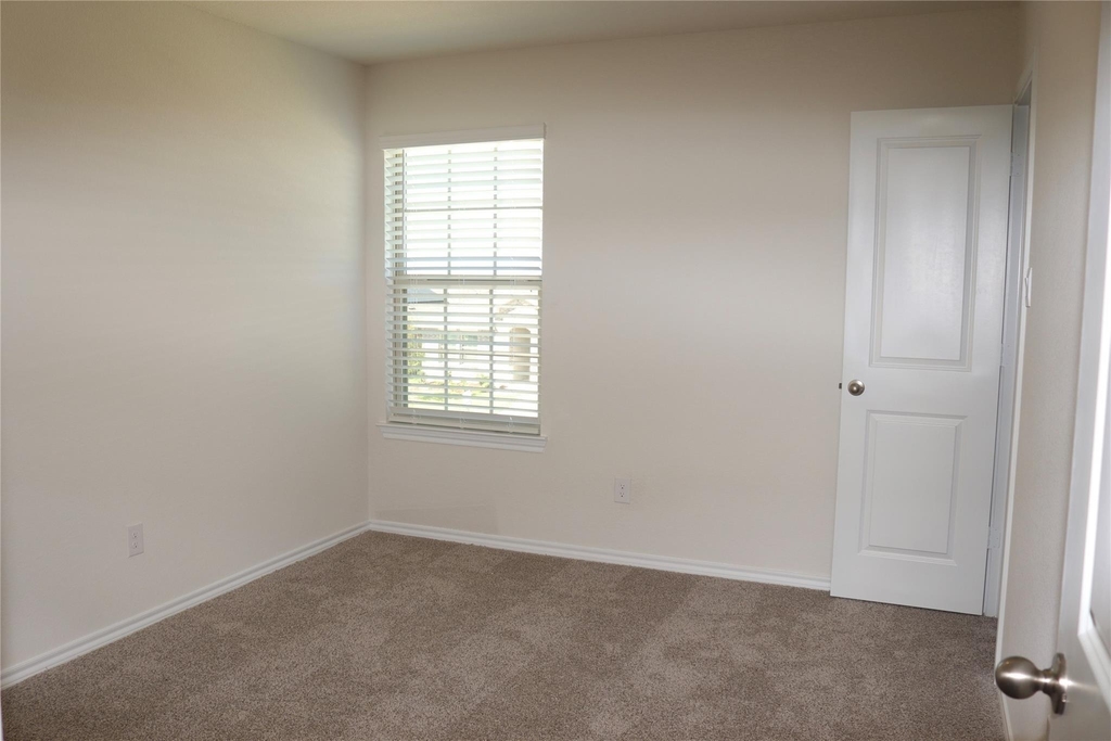 1436 Briar Hill Road - Photo 14