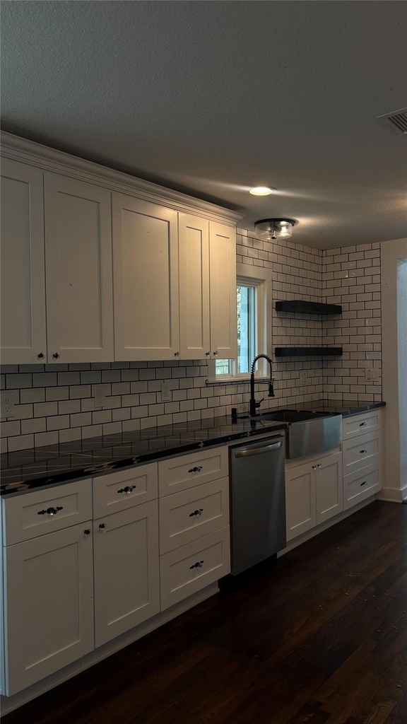 2806 Windsor Avenue - Photo 4