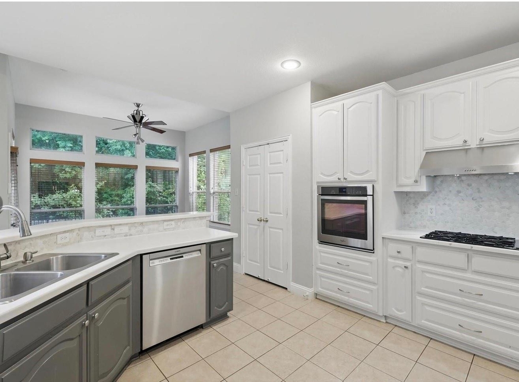 3228 Kent Drive - Photo 9