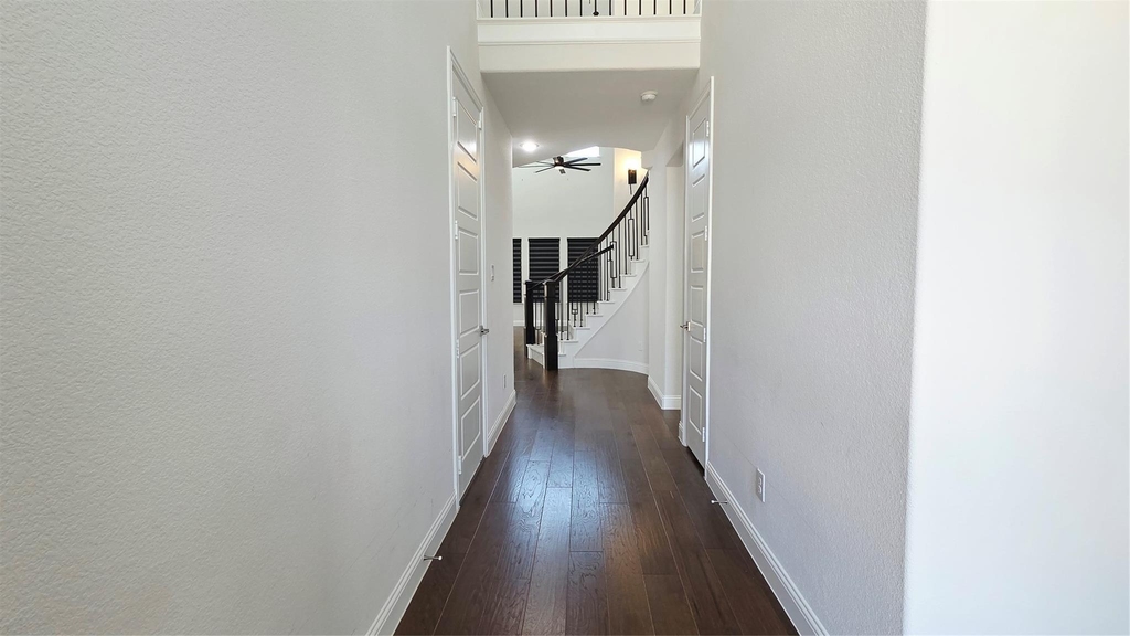 10870 Grayhead Drive - Photo 2