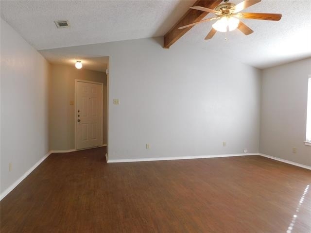 2214 Bernard Street - Photo 3