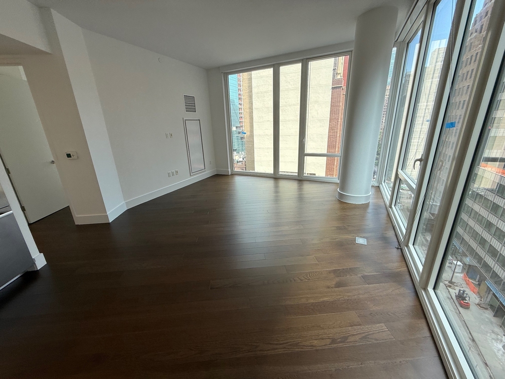 222 East 44th Street - Photo 2