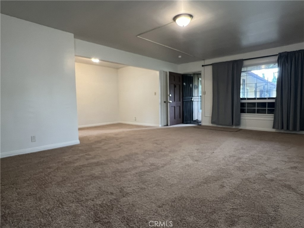 500 N Los Robles Avenue - Photo 2