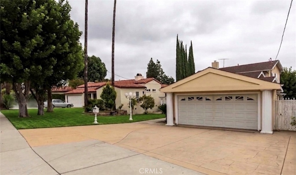 314 W Kenneth Road - Photo 1