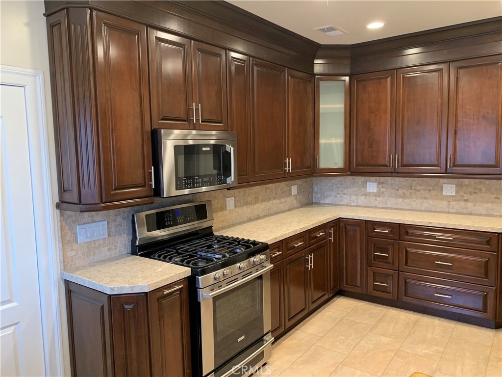 314 W Kenneth Road - Photo 11