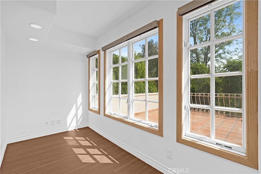 23900 Berdon Street - Photo 25