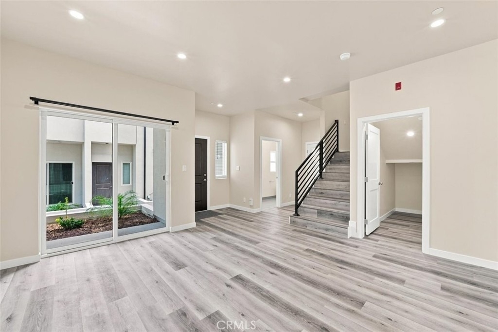 24224 Ocean Avenue - Photo 8
