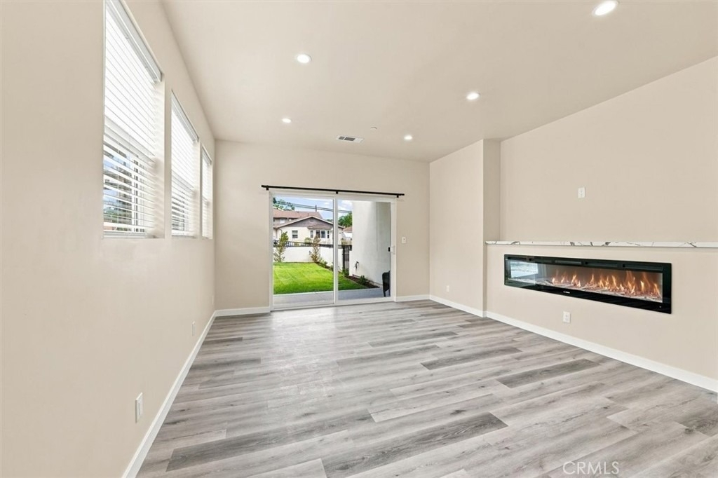 24222 Ocean Avenue - Photo 10