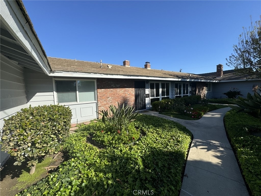 1225 E 1st - Photo 1