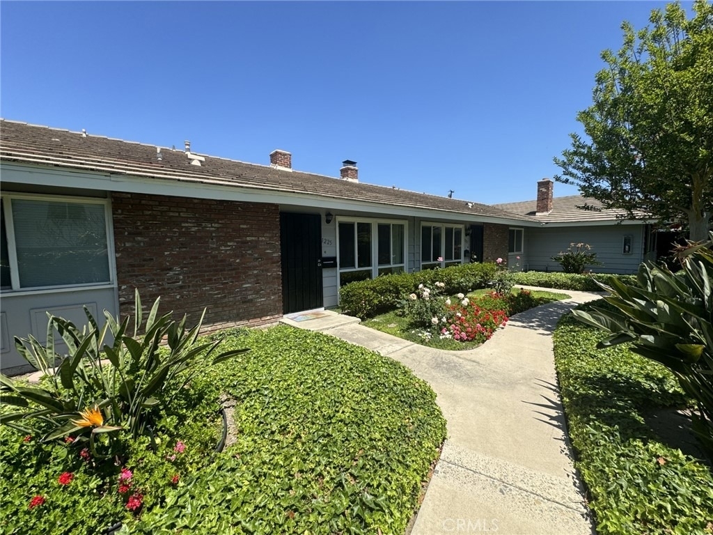 1225 E 1st - Photo 4