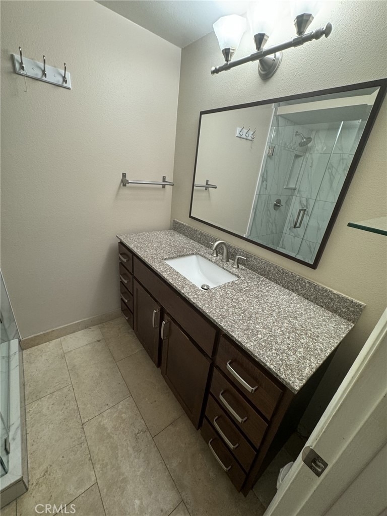 1225 E 1st - Photo 21