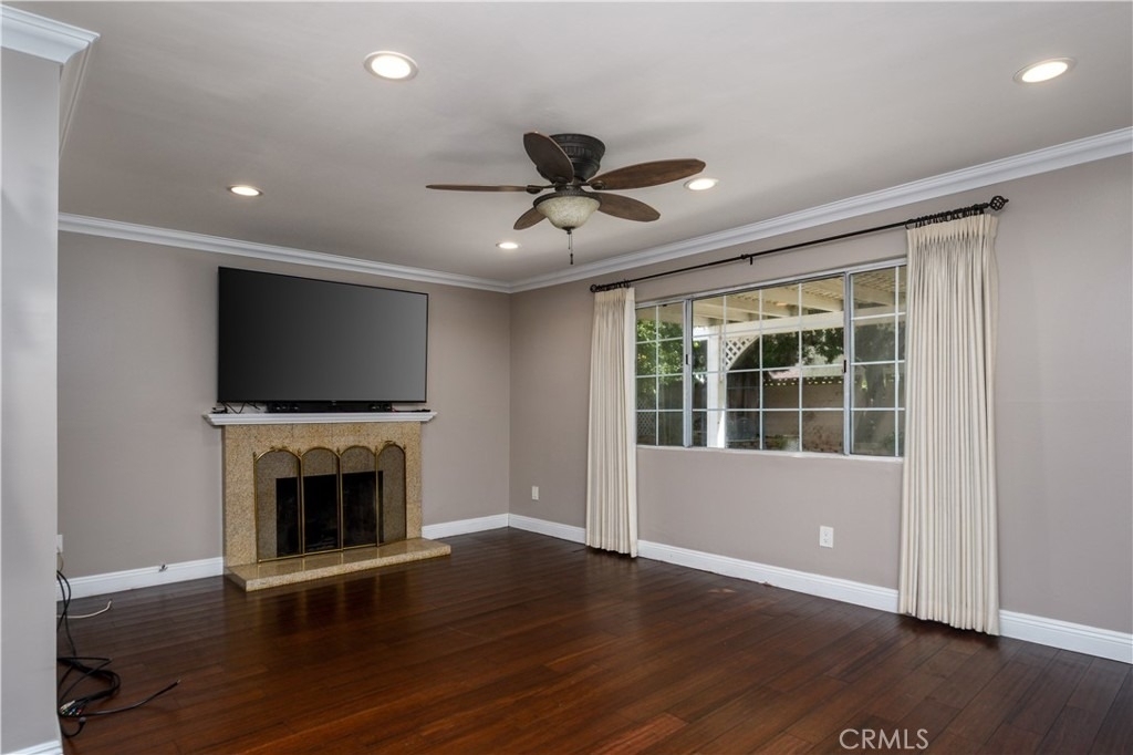 440 Coronado Street - Photo 2