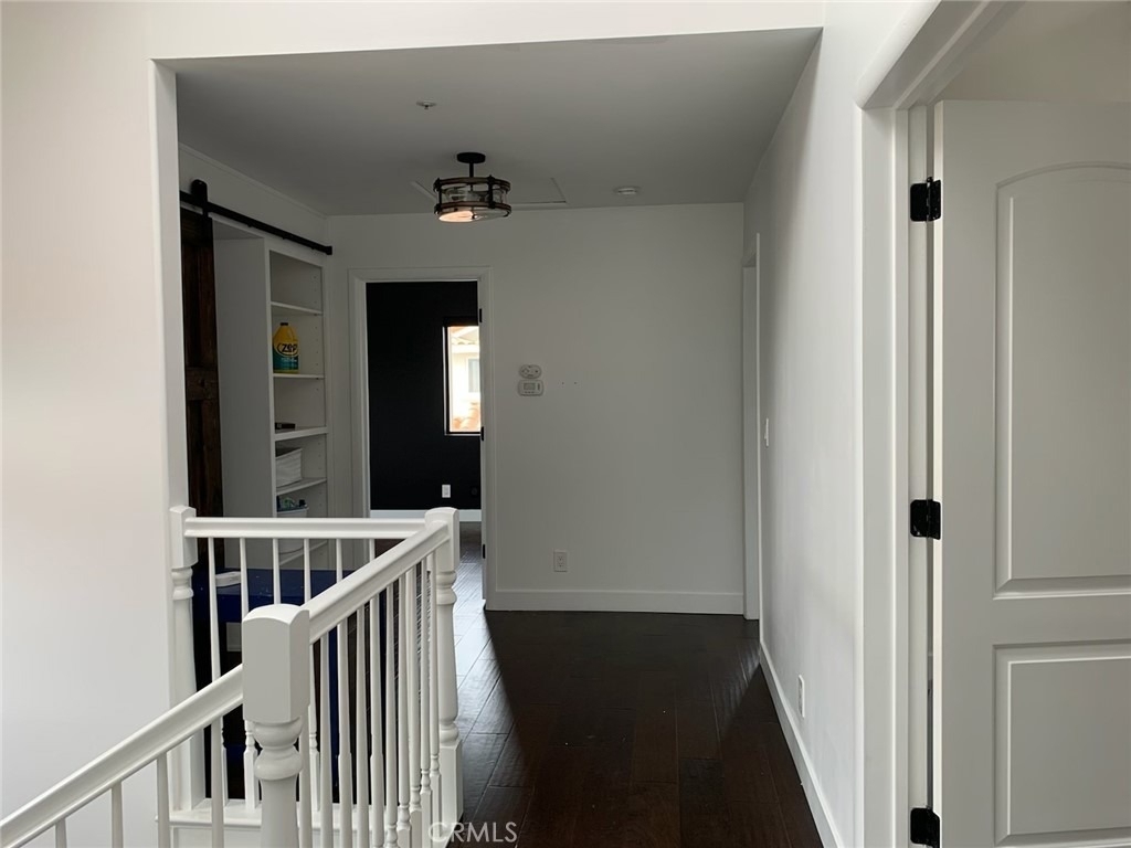 1930 Gates Avenue - Photo 11