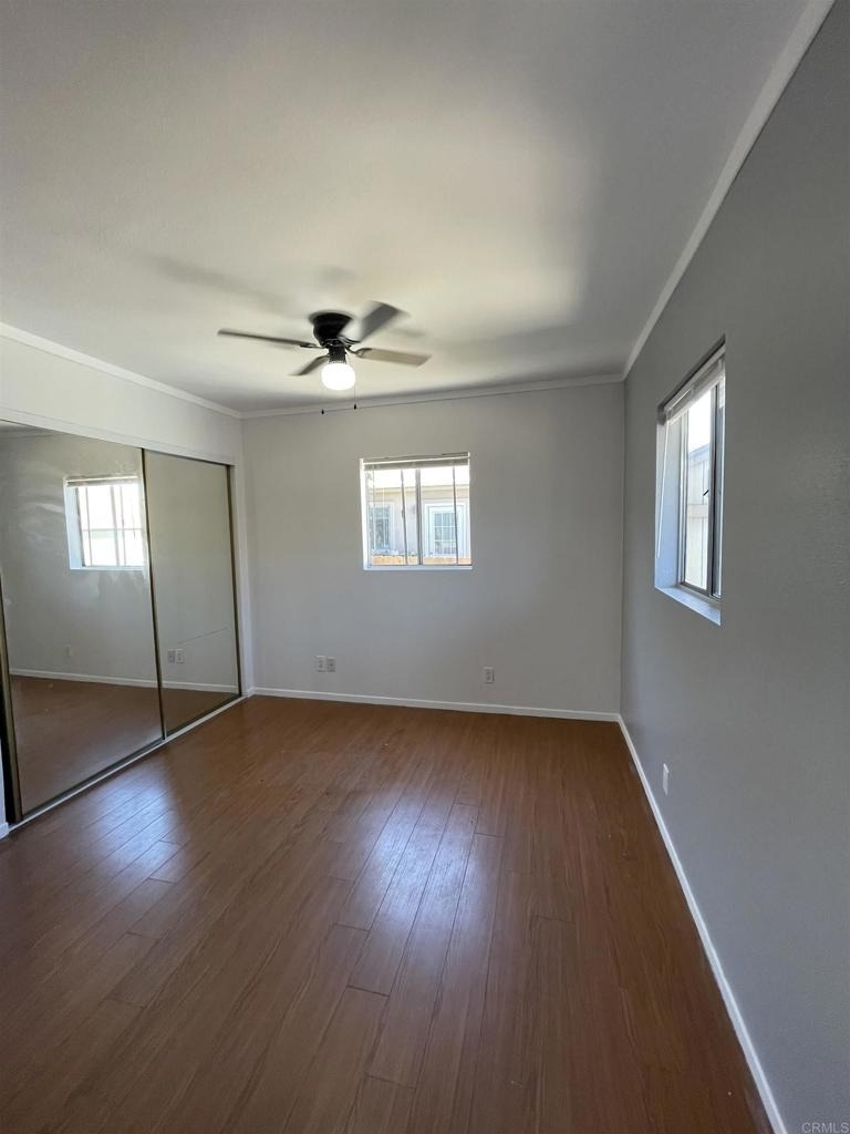 148 W Hall Avenue - Photo 2