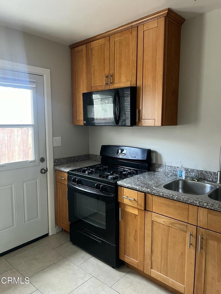 140 W 5th Street - Photo 7