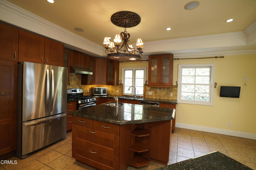 2340 Brigden Road - Photo 8