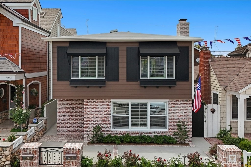 121 Topaz Ave - Photo 0