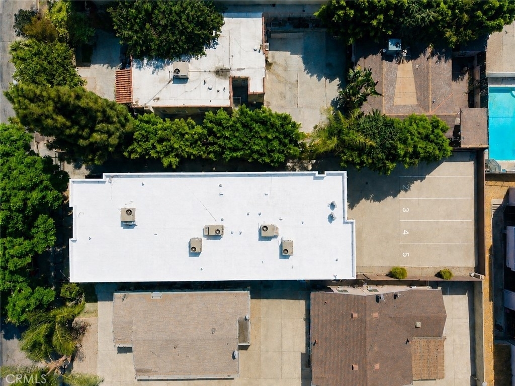 11808 Hamlin Street - Photo 16
