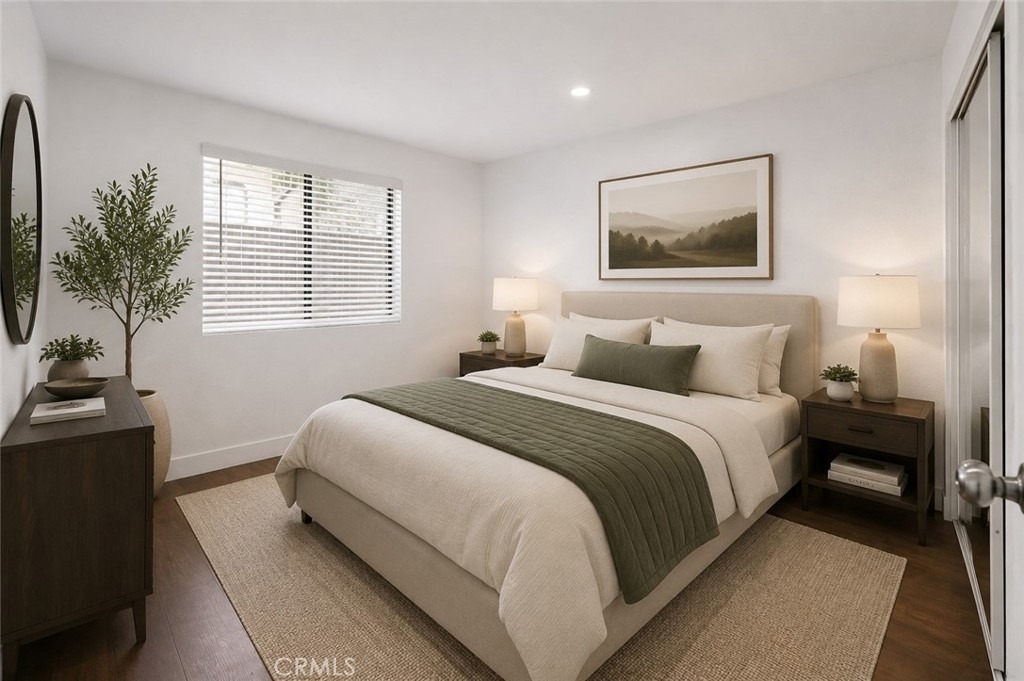 11808 Hamlin Street - Photo 8