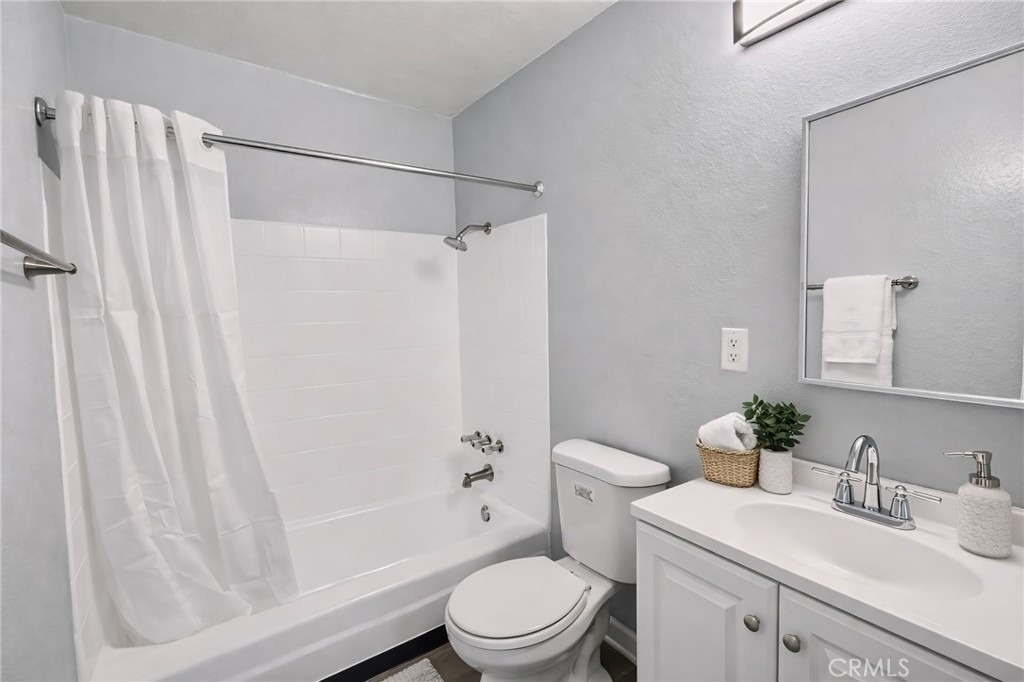 815 N Rose - Photo 4