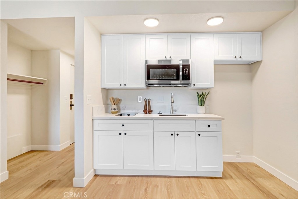 1706 Sessums Drive - Photo 4