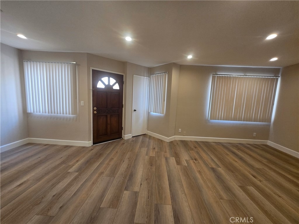 1010 E Maple - Photo 5